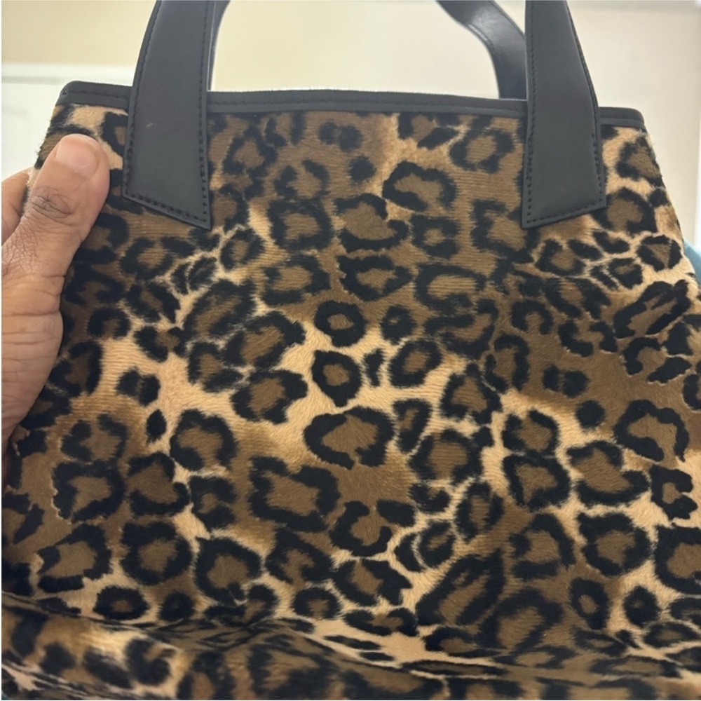 Brighton Leopard‎ Print Tote with Black Accents - Picture 5 of 12